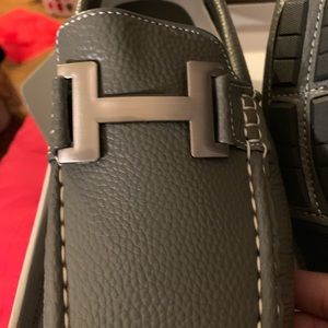 BN Mens Grey Loafers w/Silver Initial Sz 6.5